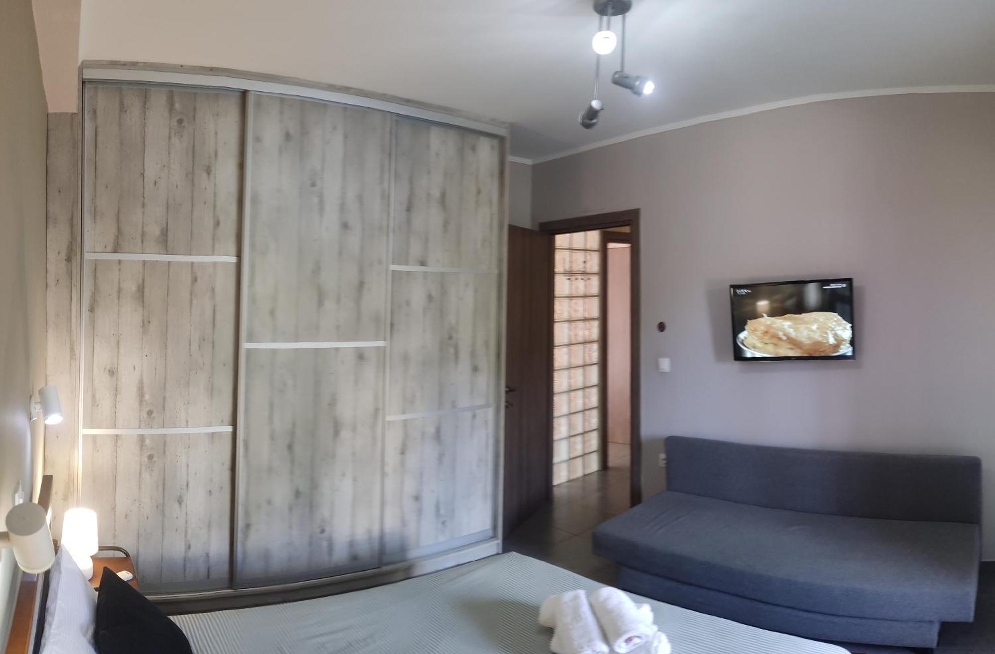 Vasilikis Apartment Kalamata Extérieur photo