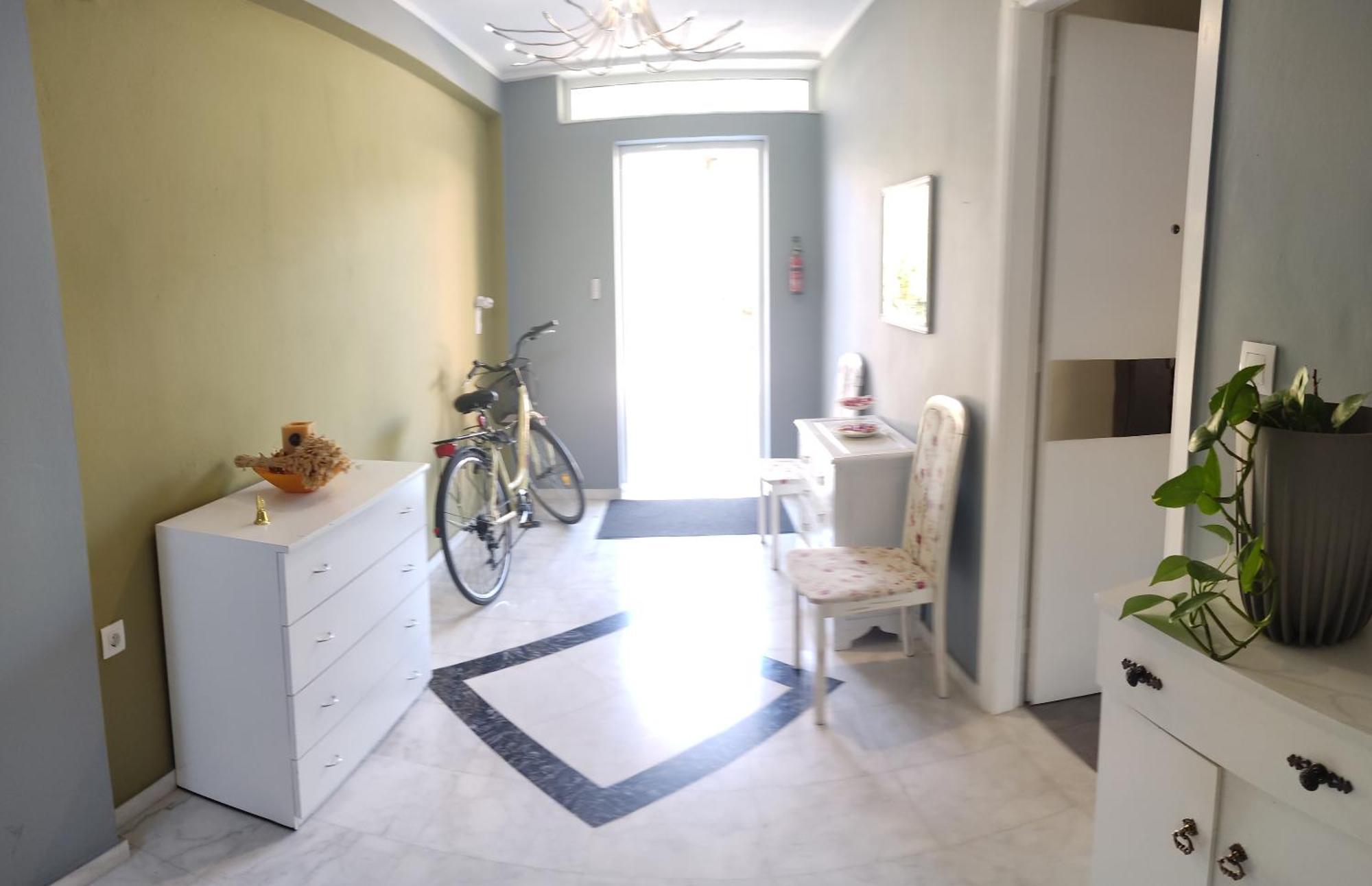 Vasilikis Apartment Kalamata Extérieur photo