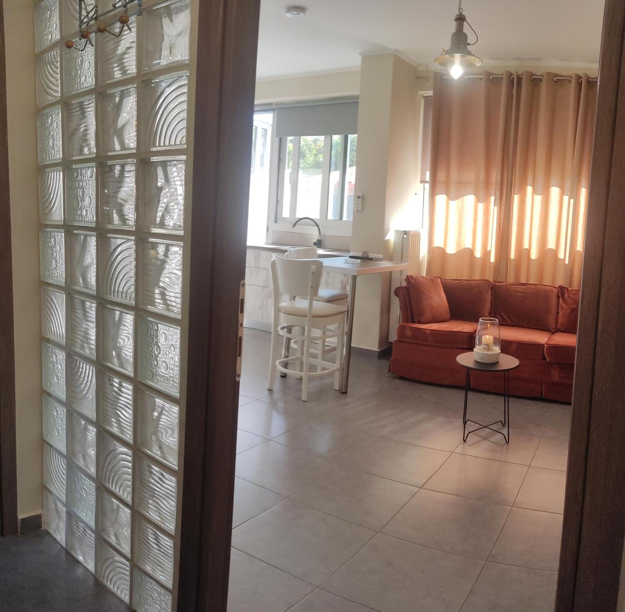 Vasilikis Apartment Kalamata Extérieur photo